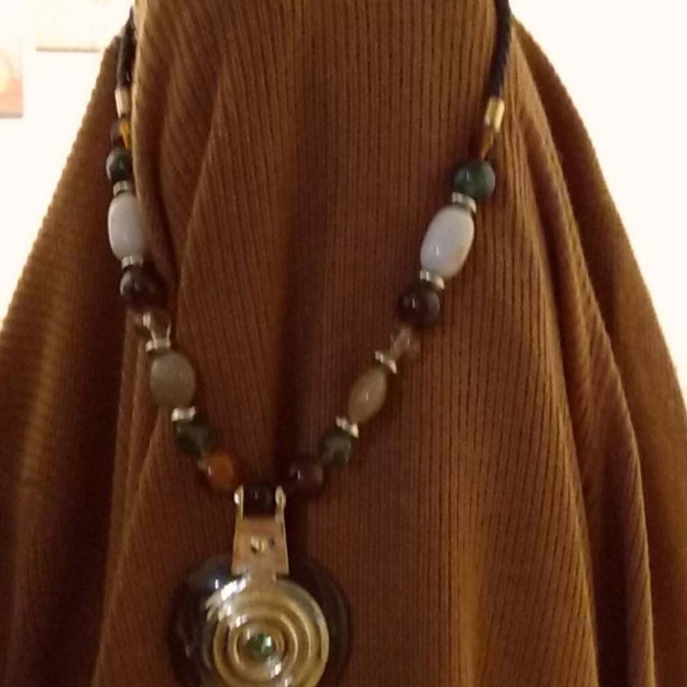 Necklace - Picture 3 of 3